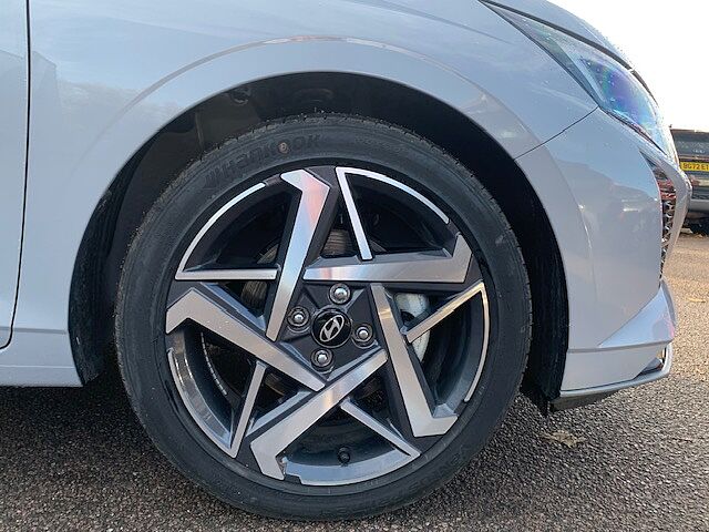 Hyundai i20 1.0T GDi Premium 5dr