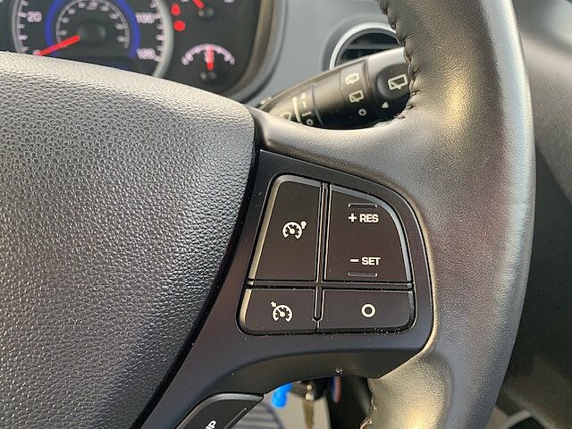 Hyundai i10 1.0 Play 5dr