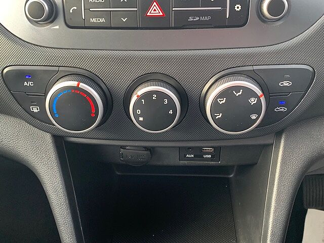 Hyundai i10 1.0 Play 5dr