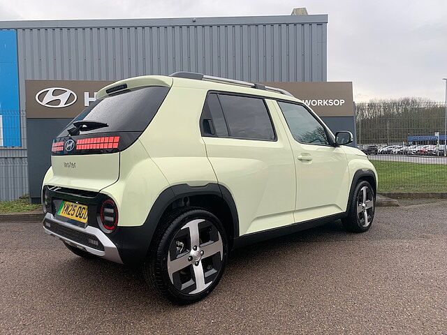Hyundai INSTER 85kW 02 49kWh 5dr Auto Beige