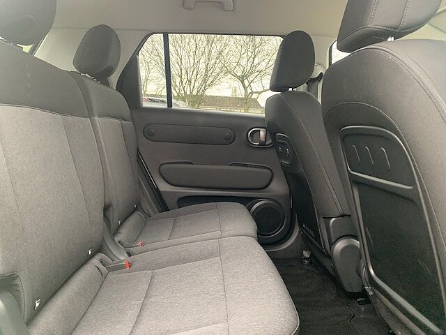 Hyundai INSTER 85kW 02 49kWh 5dr Auto Beige