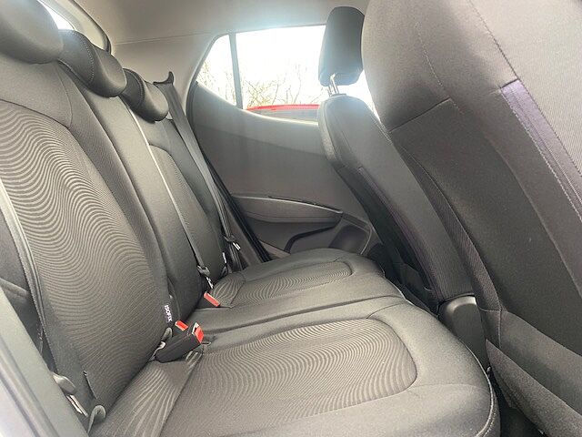 Hyundai i10 1.2 SE 5dr Auto