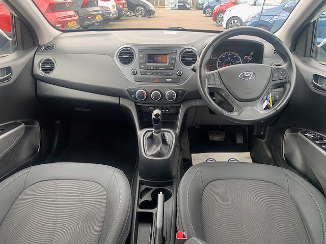 Hyundai i10 1.2 SE 5dr Auto