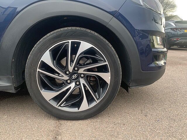 Hyundai TUCSON 2.0 CRDi 48V MHD Premium SE 5dr 4WD DCT