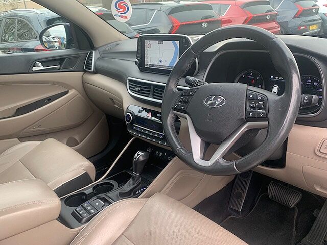 Hyundai TUCSON 2.0 CRDi 48V MHD Premium SE 5dr 4WD DCT