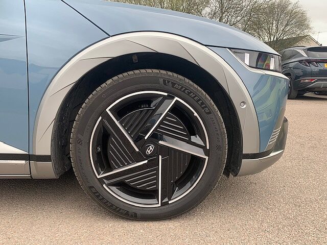 Hyundai IONIQ 5 239kW Ultimate 84 kWh 5dr AWD Auto