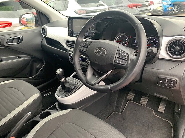 Hyundai i10 1.0 MPi Premium 5dr