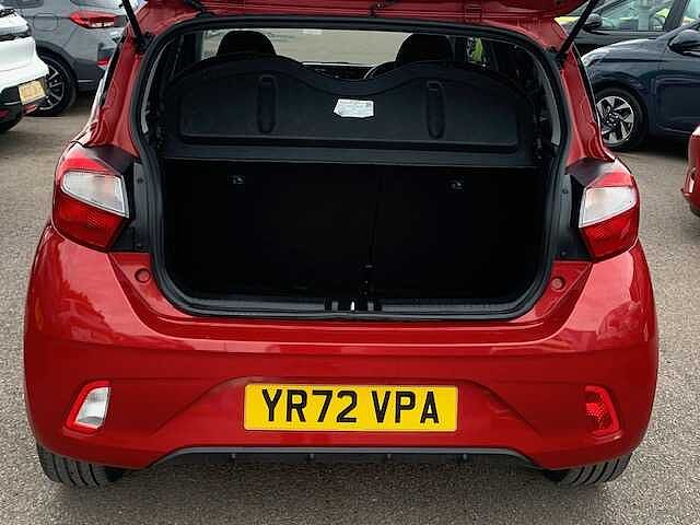 Hyundai i10 1.0 MPi Premium 5dr