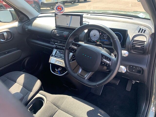 Hyundai INSTER 02