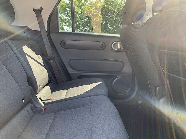 Hyundai INSTER 02