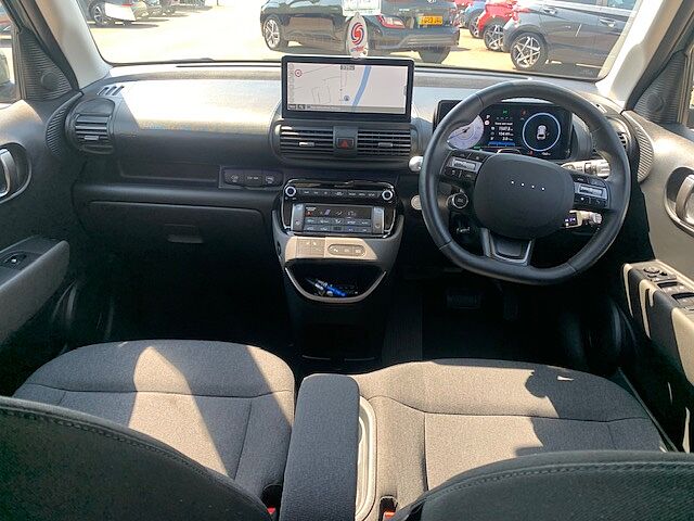 Hyundai INSTER 02