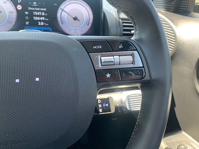 Hyundai INSTER 02