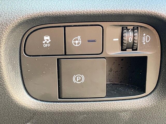 Hyundai INSTER 02