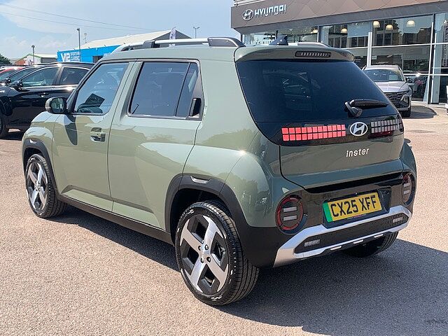 Hyundai INSTER 02