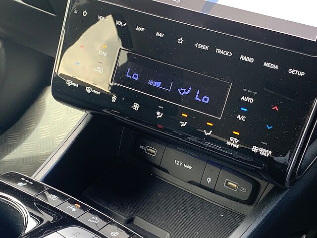Hyundai TUCSON 1.6 TGDi Plug-in Hybrid Premium 5dr 4WD Auto